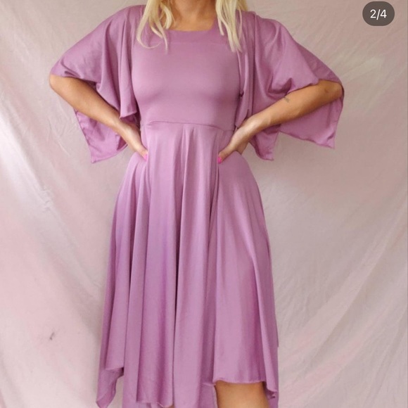 Dresses & Skirts - 1960s dress with flutter sleeves & fairy hem